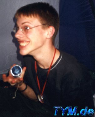 Andy at the European Juggling Covention 2000 (in a tent)