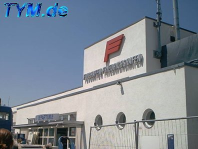 UFO und Torty fliegen Friedrichshafen, Frankfurt, Washington, Orlando